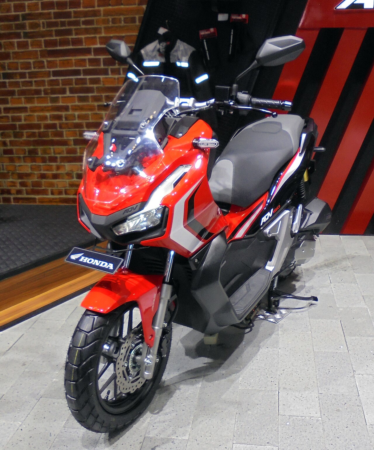 ホンダ ADV150