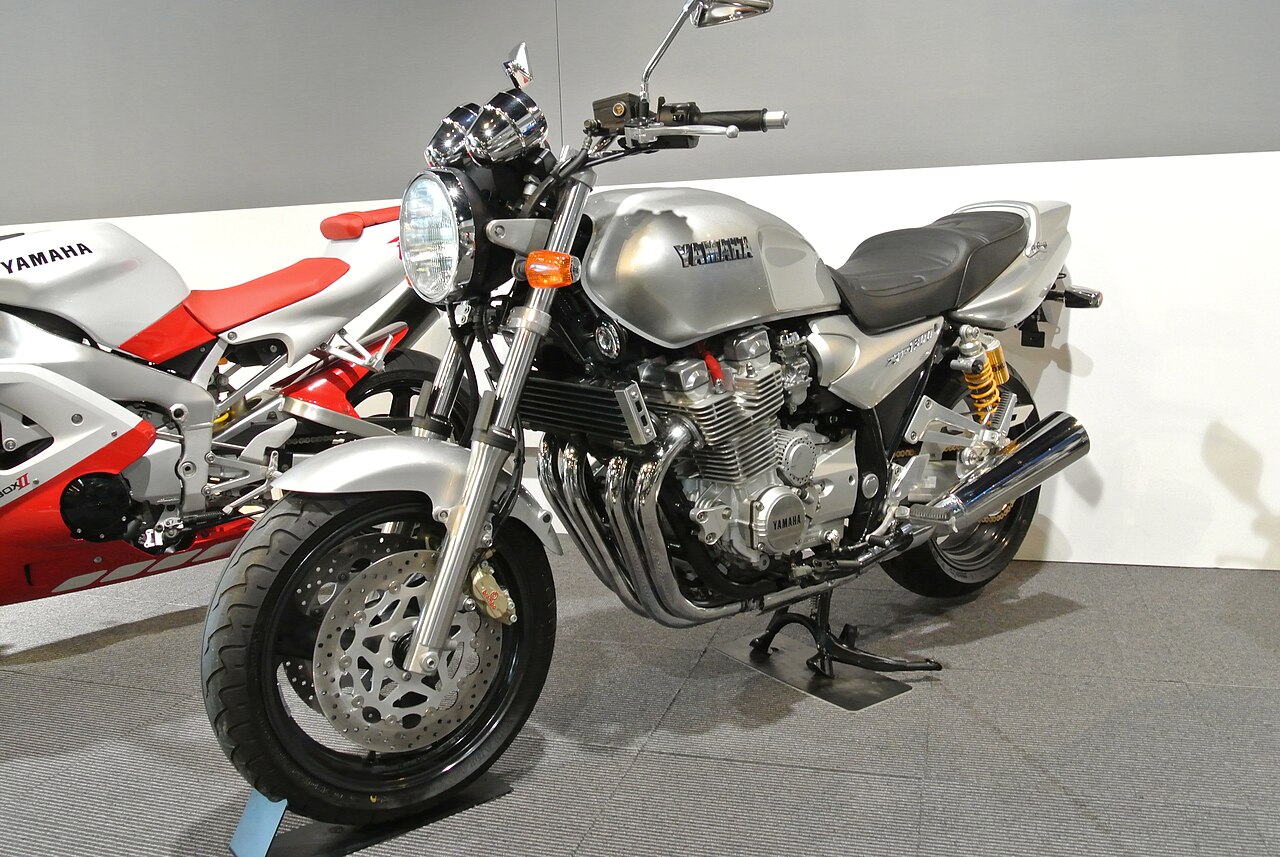 ヤマハ XJR1300